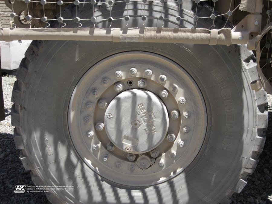 Колеса Oshkosh M-ATV 2009 года  (фото 524 из 676)